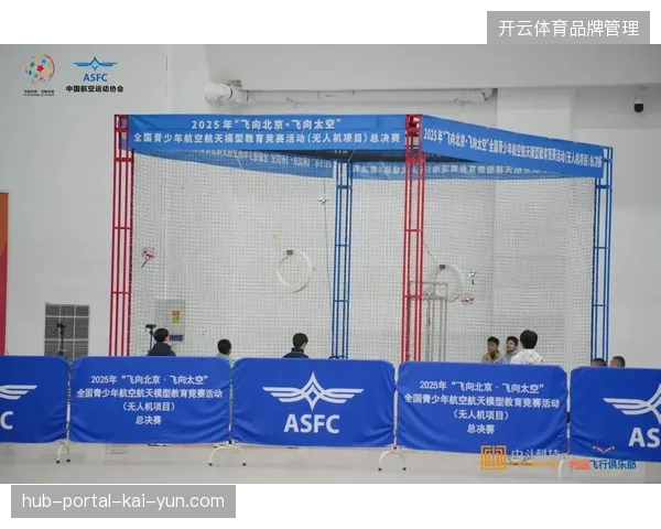 球场周边商业管控仍留盲区，无人机飞行策略未能完全消解违规展出的资源浪费